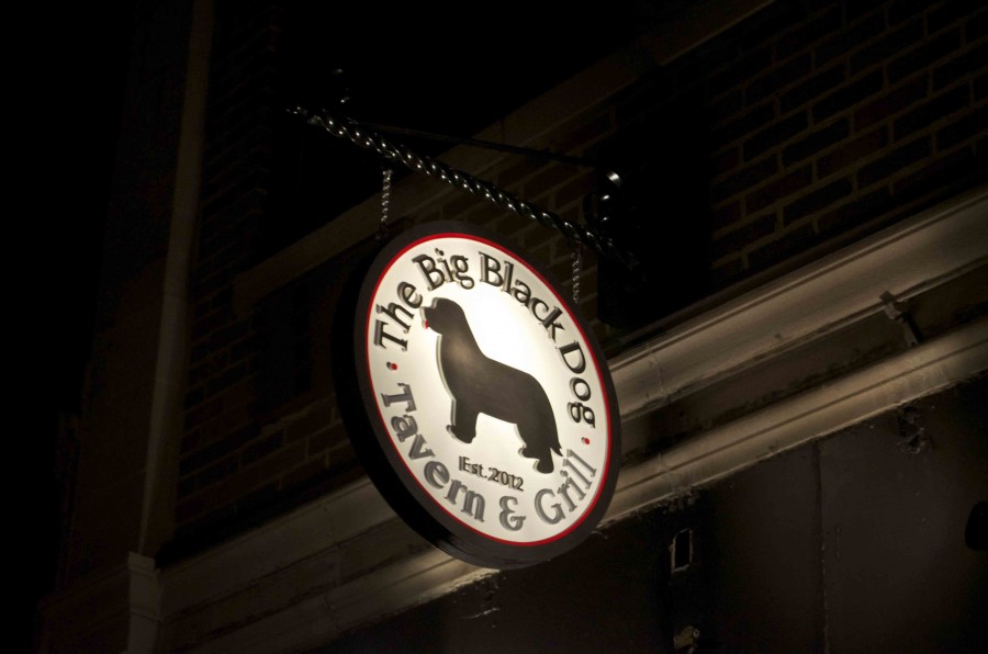 Big Black Dog brings pub grub to Wilmette