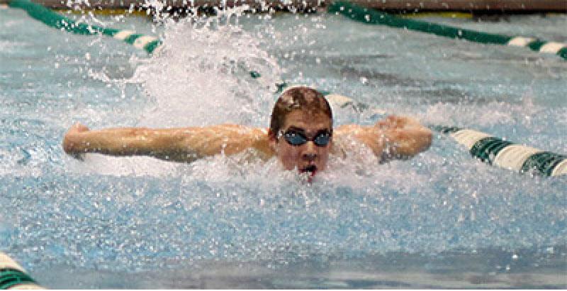 Boys swimming looks to end season strong