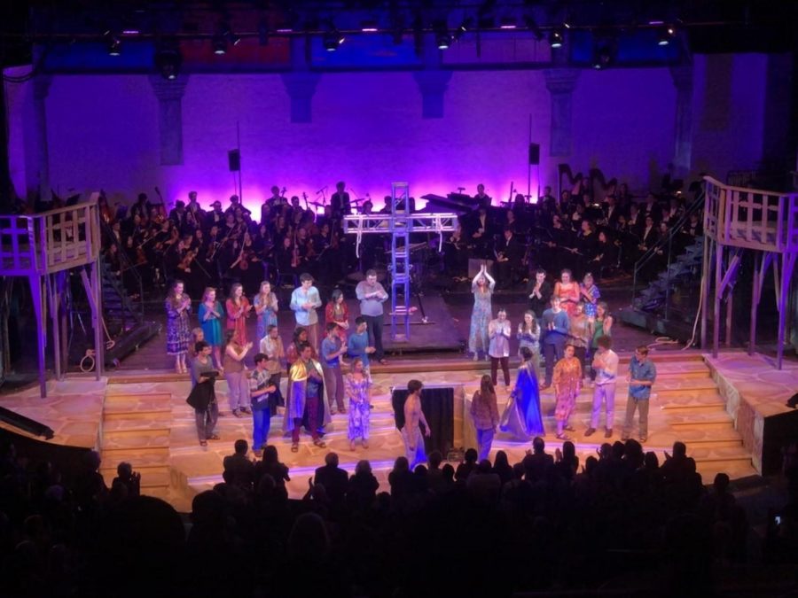 The Saturday cast of Choir-Operas Jesus Christ Superstar  takes a bow after their performance