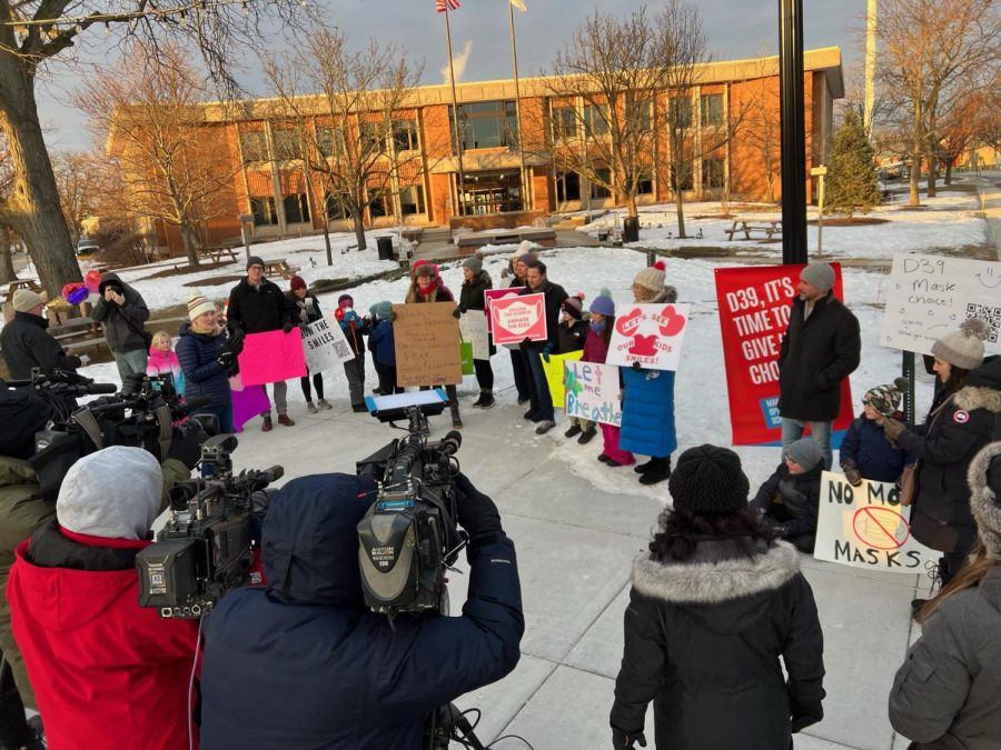 District 39 parents protest outside Wilmette village hall on Feb. 14 calling for maskless option at Wilmette schools