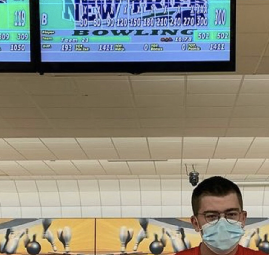 Andy+Fallon+admires+his+first+300%2C+as+a+sophomore+at+Classic+Bowl%0A