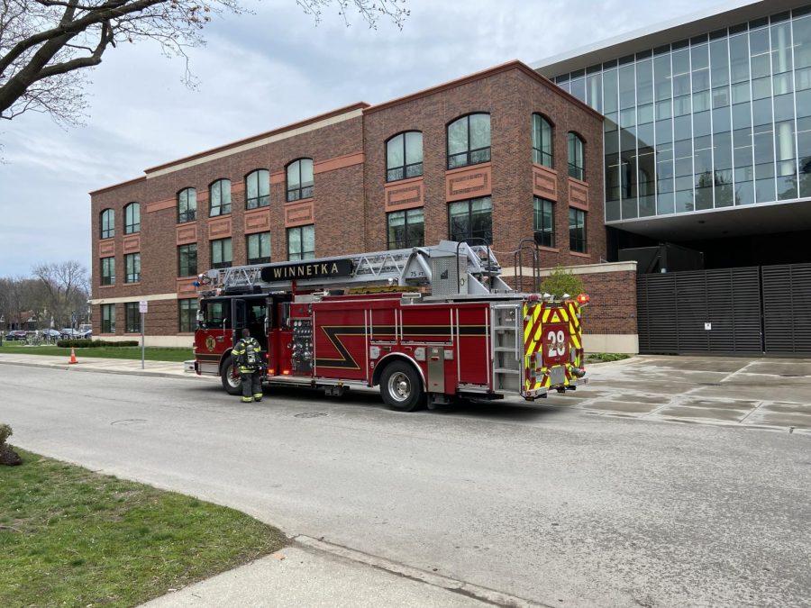 On+Thursday%2C+April+28%2C+firetrucks+gathered+outside+of+New+Triers+Winnetka+Campus+after+fire+alarm+went+off
