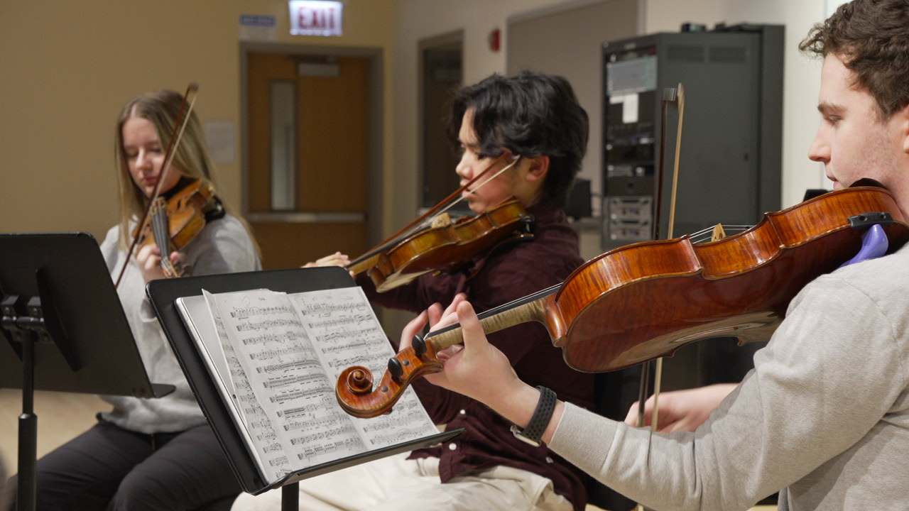 A morning with New Trier’s chamber orchestra