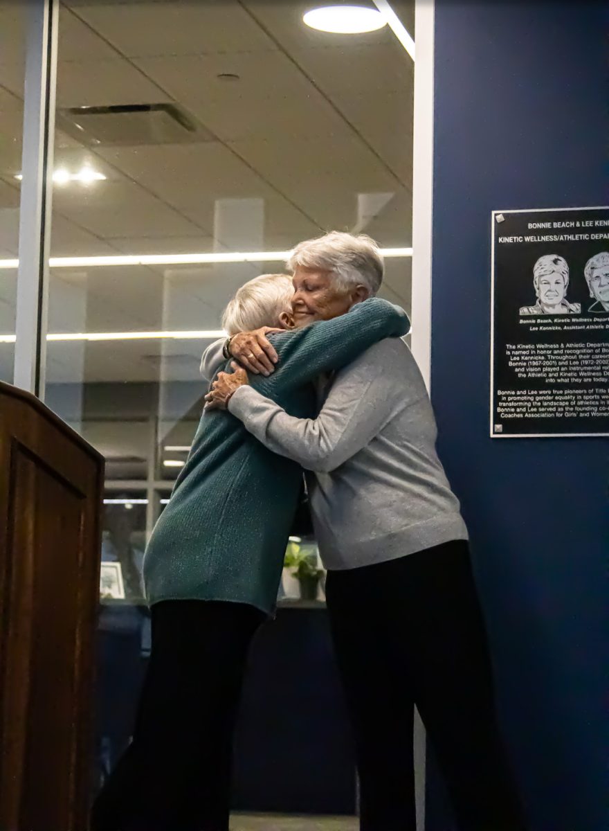 Bonnie Beach and Lee Kennicke at the dedication ceremony for the KW & Athletic Department Office Suite