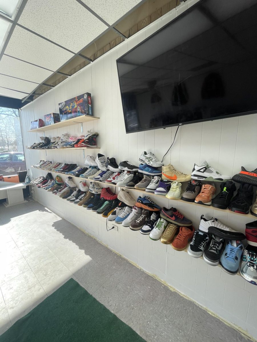 From the very first step you take into Stride Chicago, you are immediately struck by the store’s cleanliness: the gray tiled floor is polished, the hoodies—hanging on a rack in the middle of the store—are vibrant, and the massive shoe shelf on the far left wall seems to neatly overflow with over 100 right-foot shoes. The atmosphere is quiet, calm, and cozy which gives the store an air of familiarity. Yet what truly makes Stride Chicago truly stand out is that it is owned and managed by two teenage boys.
